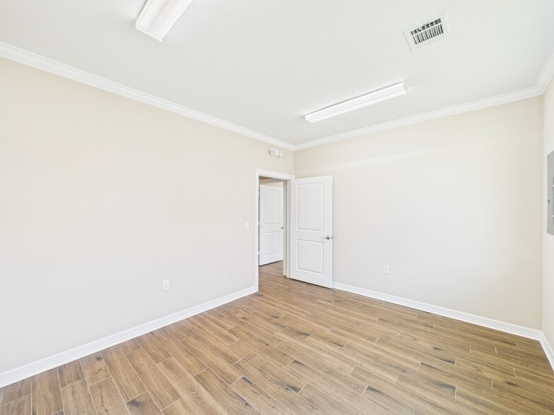 More Photos Of 2743 Smith Ranch Rd, Pearland Medical For Lease