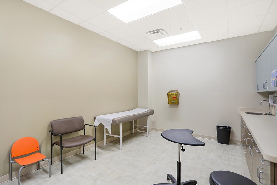 More Photos Of 1000 S US Highway 31, Greenwood Medical For Sale