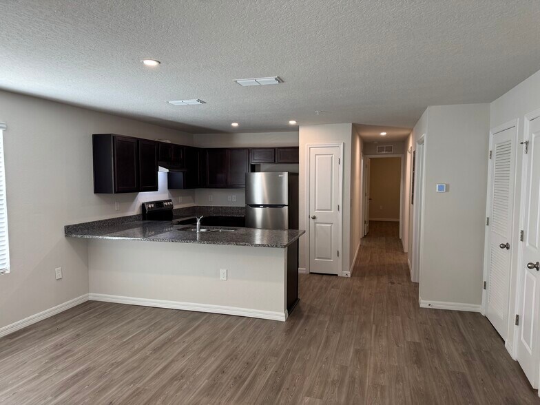 More Photos Of 6414 Sweetbay Ln, Jacksonville Apartments For Sale