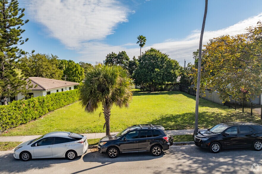 More Photos Of 5969 NE 4th Ct, Miami Land For Sale