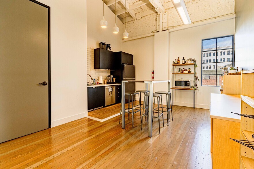 More Photos Of 1900-1902 Van Ness Ave, San Francisco Storefront Retail Office For Lease