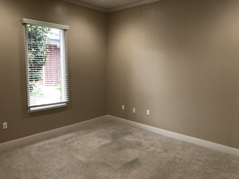 More Photos Of 4501 Cartwright Rd, Missouri City Medical For Sale