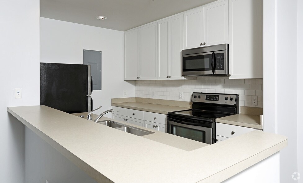 More Photos Of 433 W New England Ave, Winter Park Apartments For Lease