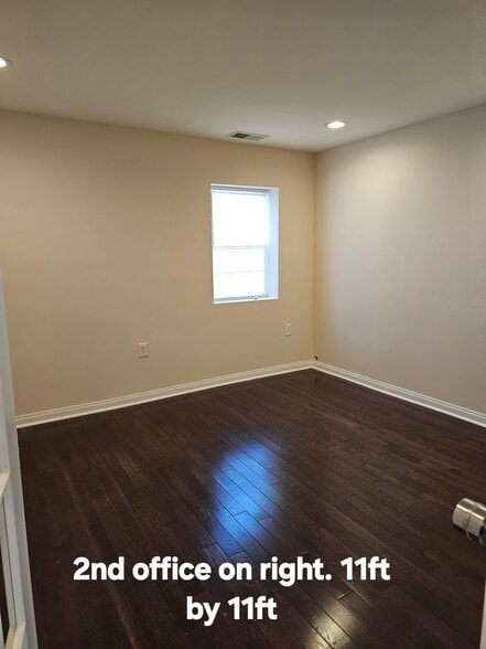More Photos Of 27 S Royal Ave, Front Royal Medical For Lease