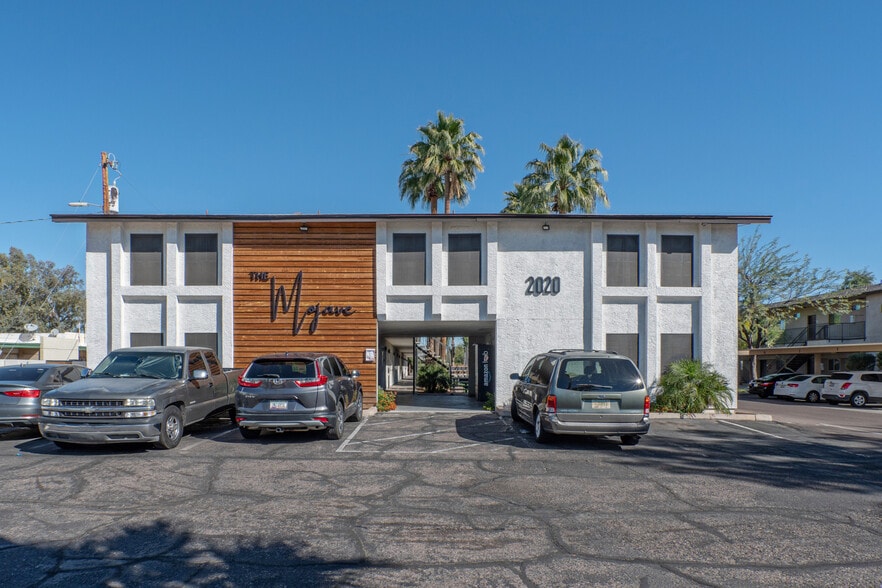 More Photos Of 2020 W Orangewood Ave, Phoenix Apartments For Sale