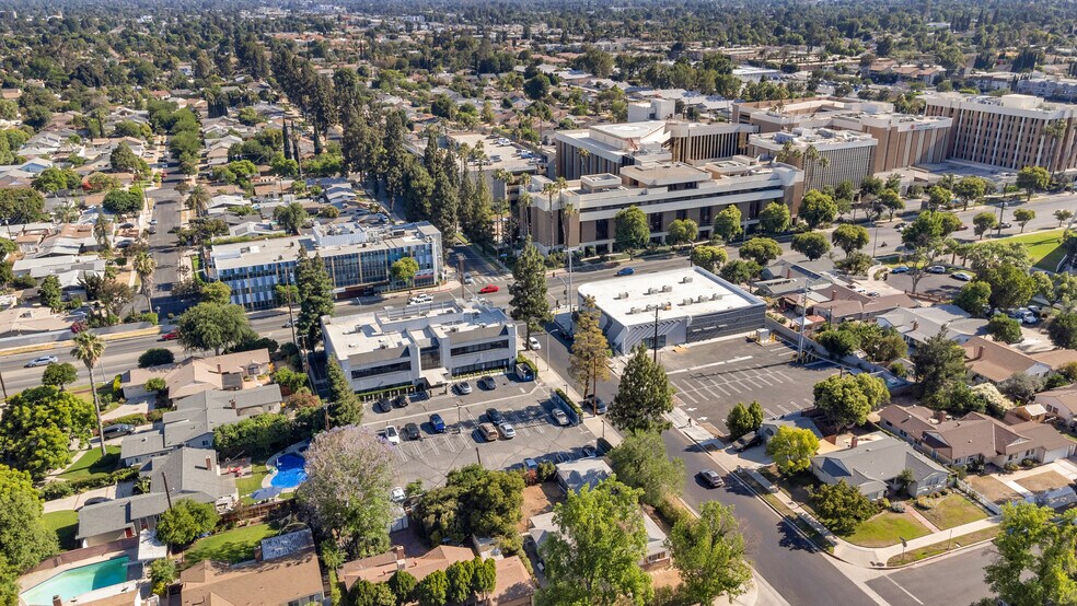 More Photos Of 18251 Roscoe Blvd, Northridge Medical For Lease