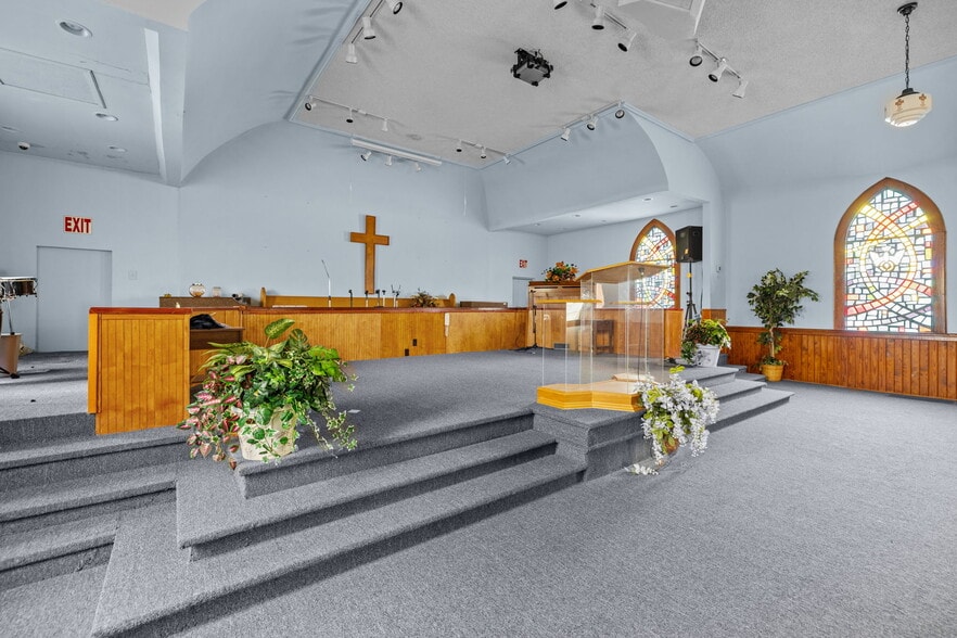 More Photos Of 405 Cherokee St, Kings Mountain Religious Facility For Sale