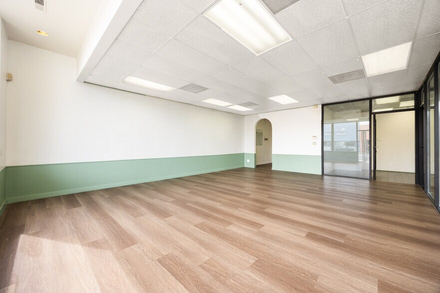 More Photos Of 129-141 E Valley Blvd, Alhambra General Retail For Lease