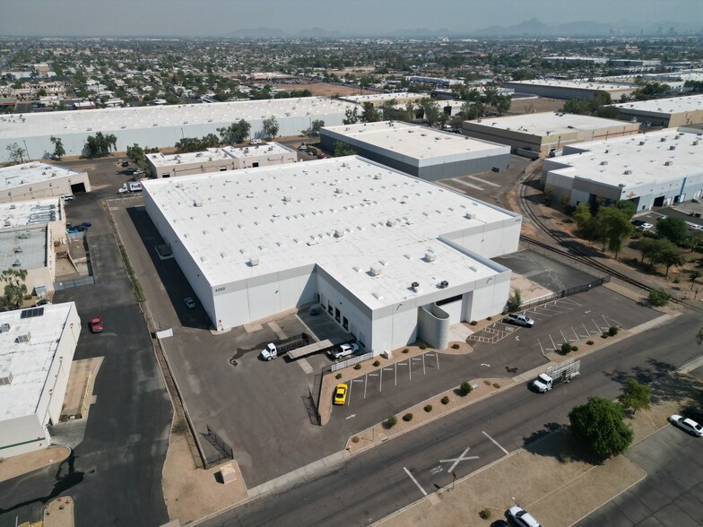 Primary Photo Of 4202 W Washington St, Phoenix Warehouse For Lease