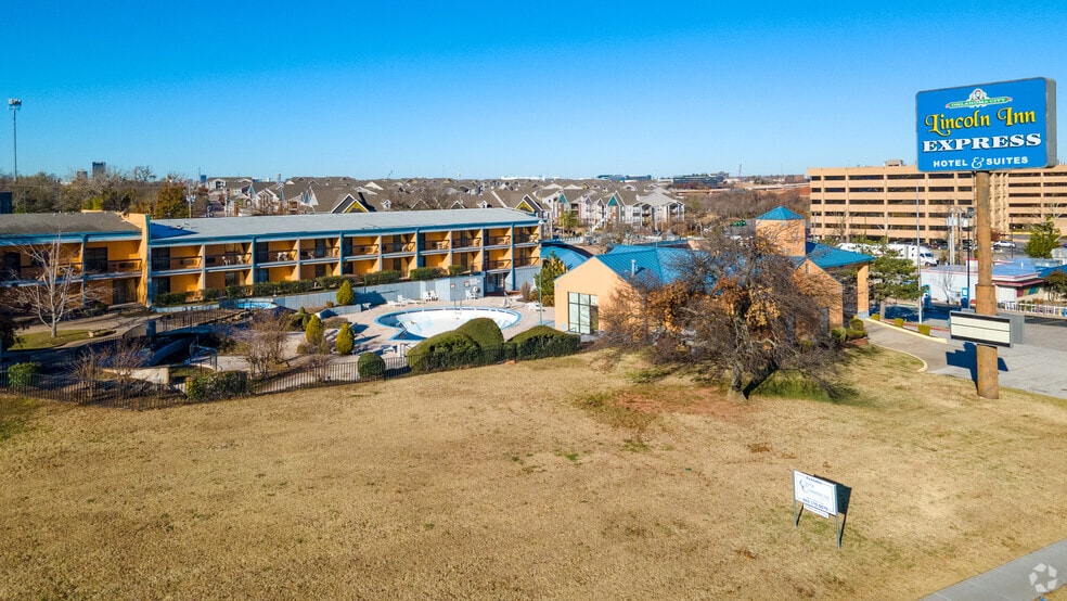 More Photos Of 5405 N Lincoln Blvd, Oklahoma City Hotel For Sale