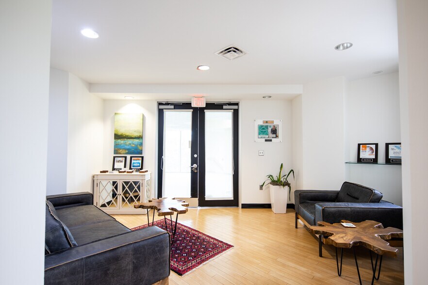 More Photos Of 3200 Steck Ave, Austin Office For Sale
