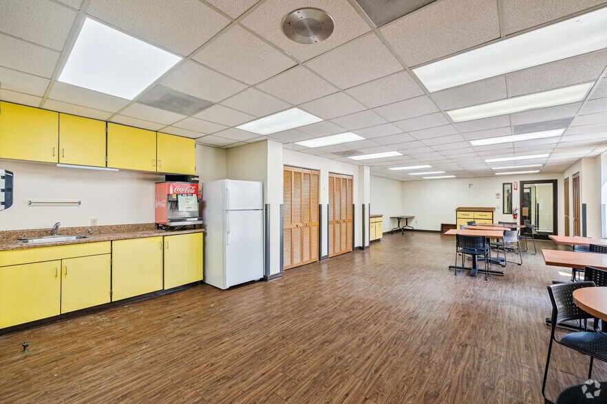 More Photos Of 3901 Carmichael Ave, Jacksonville Medical For Lease