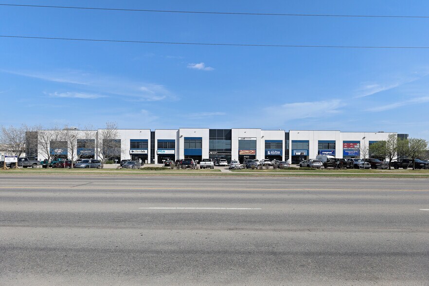 More Photos Of 4999 43rd St SE, Calgary Light Distribution For Sale