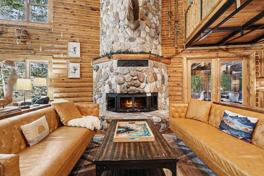 More Photos Of 6926 Aarwood Trail NW, Rapid City Hotel For Sale