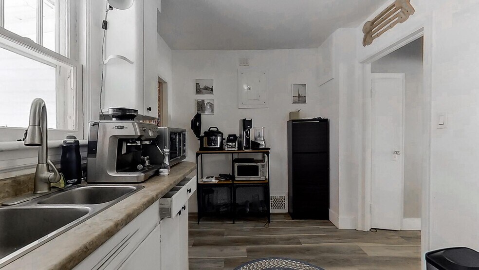 More Photos Of 358 Cartier Av, Sudbury Apartments For Sale