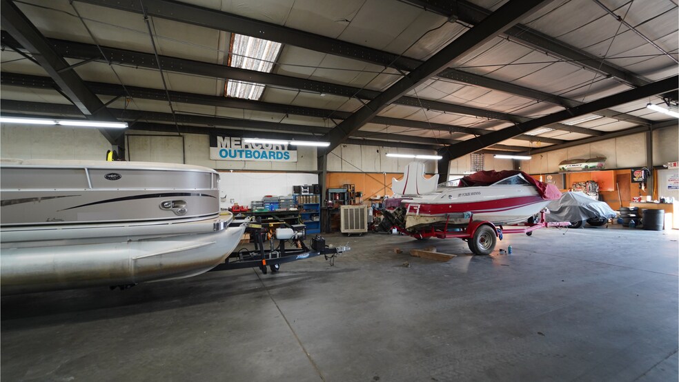 More Photos Of 477 Lytton St, Troutman Manufacturing For Sale