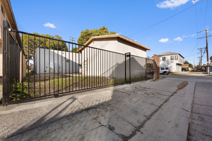 More Photos Of 8405 McKinley Ave, Los Angeles Multifamily For Sale