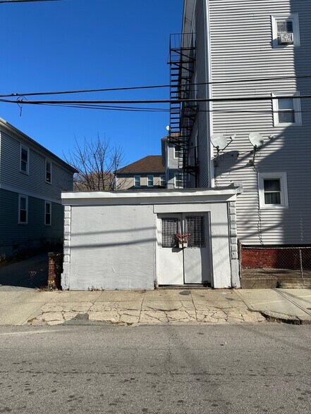 More Photos Of 79-81 Fales St, Central Falls Apartments For Sale