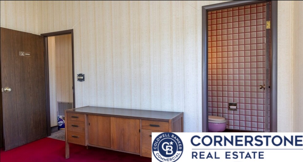 More Photos Of 1216 E 2nd St, Casper Office For Sale