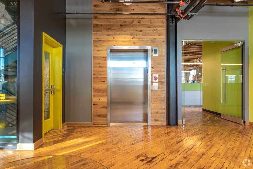 More Photos Of 37 W Cross St, Baltimore Office For Sale