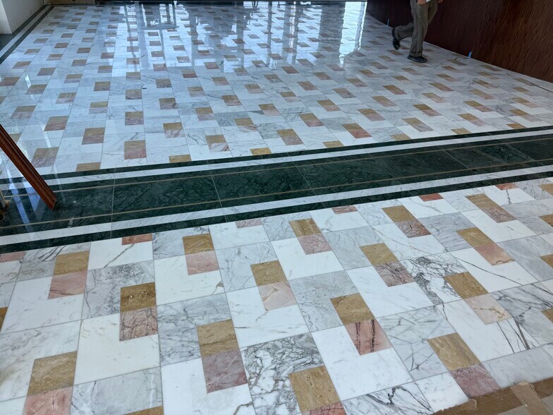 More Photos Of 1006 Hallandale Beach Blvd, Hallandale Beach Restaurant For Sale