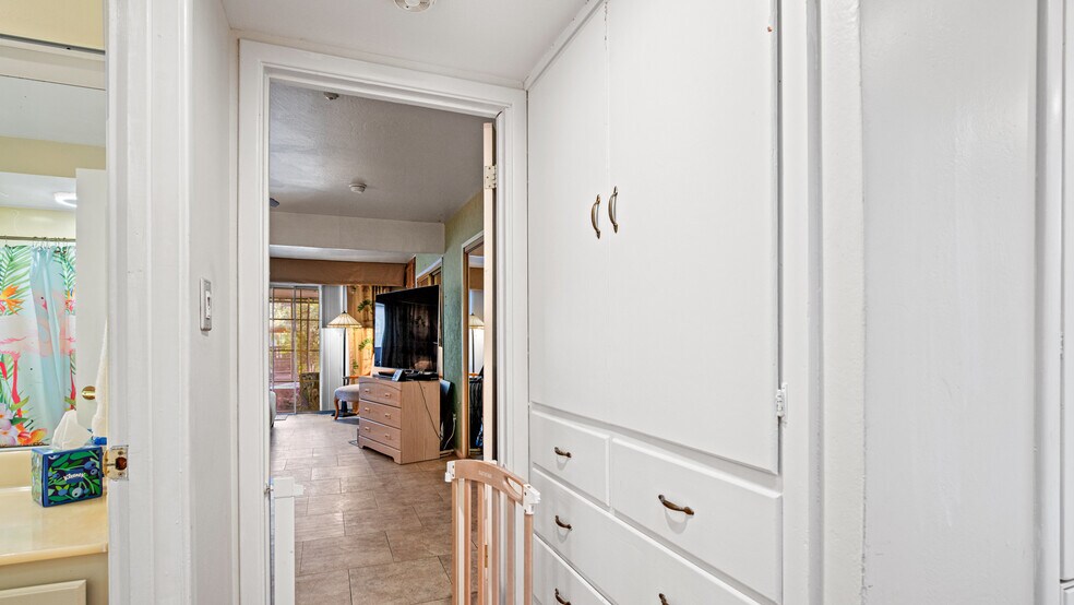 More Photos Of 1403 Rowena Way, Sacramento Specialty For Sale