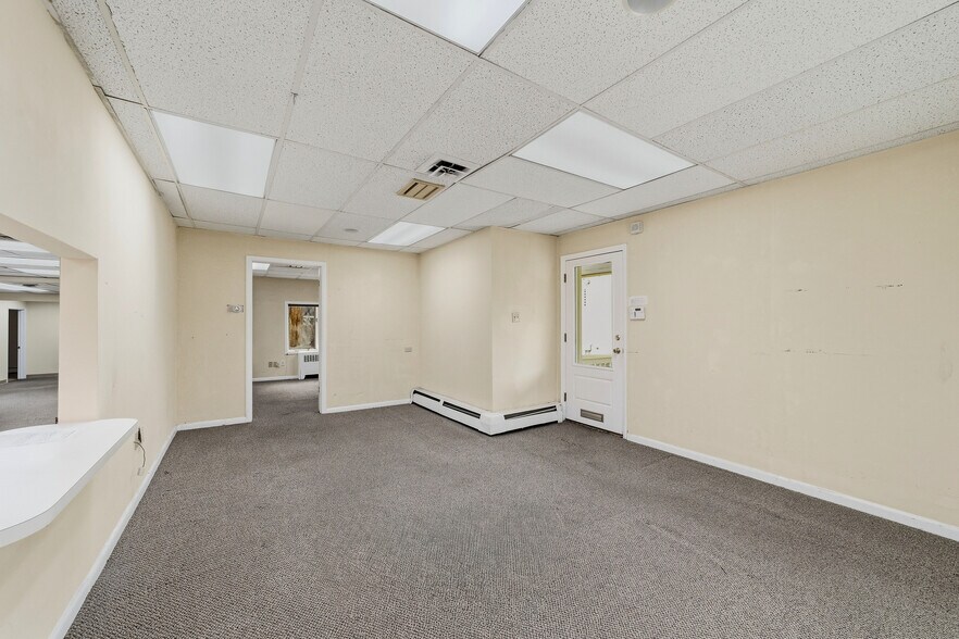 More Photos Of 2406 New Rd, Northfield Office For Sale