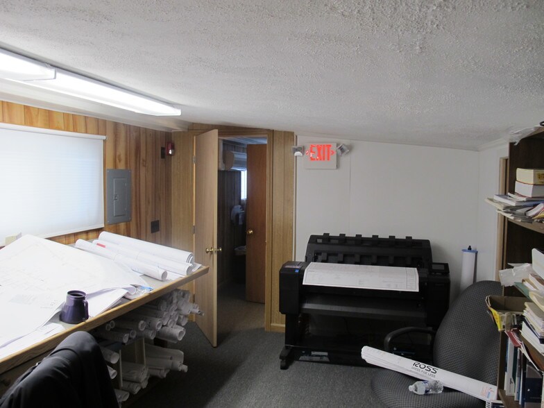 More Photos Of 4056 Marietta Ave, Mount Joy Light Distribution For Lease