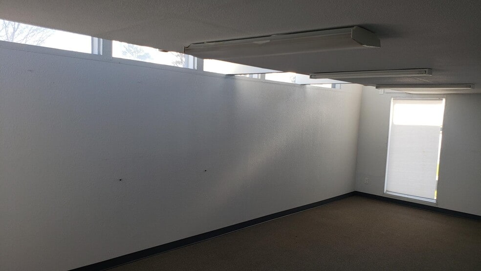 More Photos Of 4051 Jeffco Blvd, Arnold Loft Creative Space For Lease