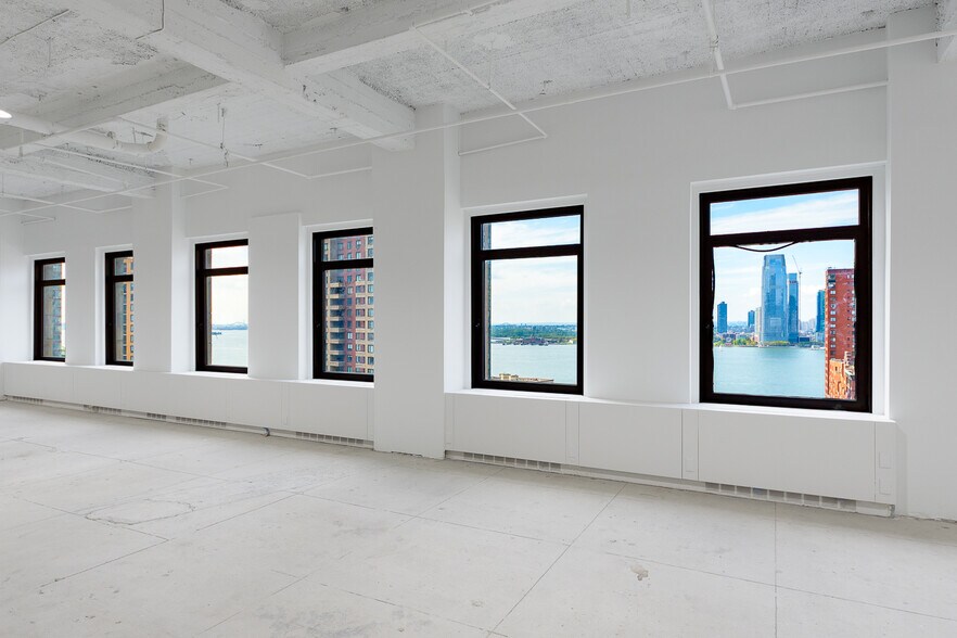 More Photos Of 40 Rector St, New York Office For Sale
