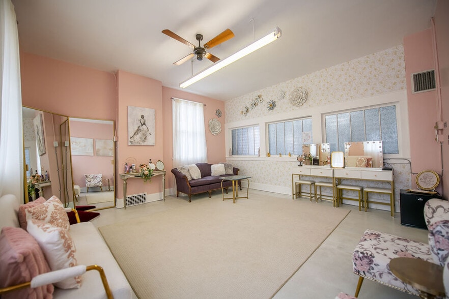 More Photos Of 14760 Gaskill Dr NE, Alliance Daycare Center For Sale