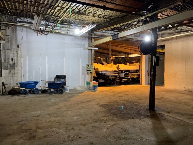 More Photos Of 5700 Walnut St, Richmond Warehouse For Lease