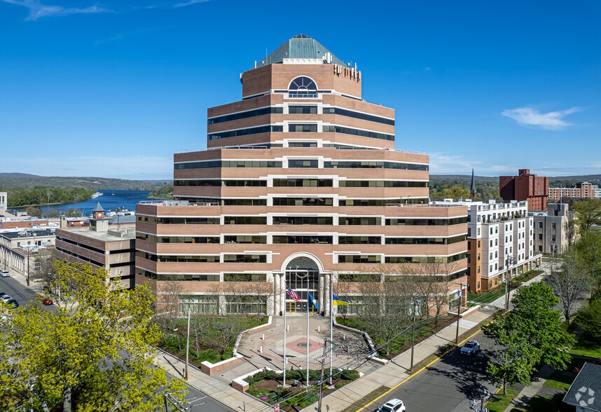 More Photos Of 213 Court St, Middletown Office For Lease