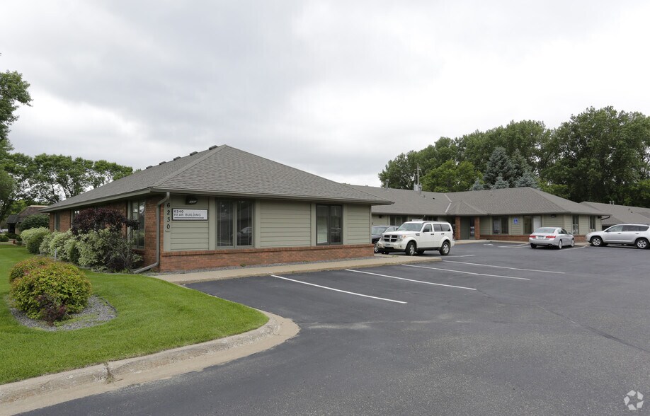 More Photos Of 6230 Highway 65 NE, Fridley Office For Lease