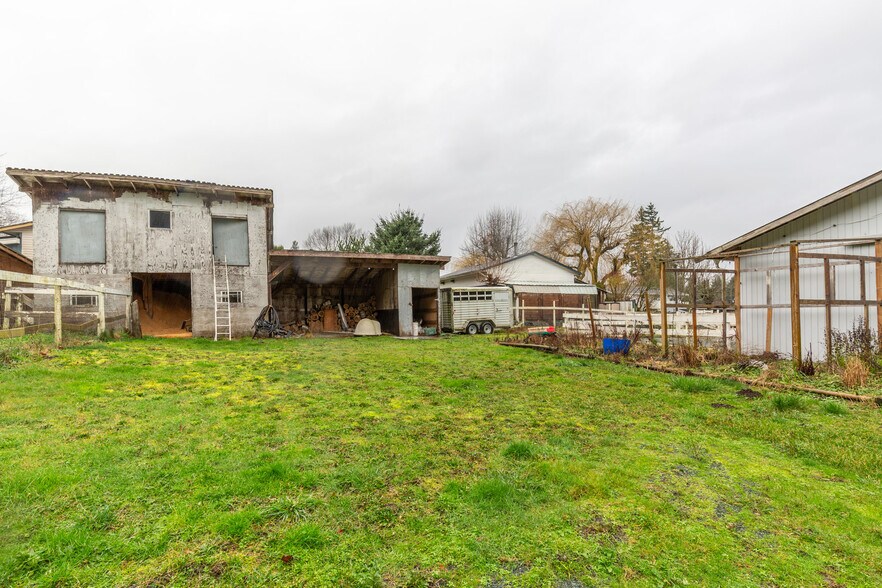 More Photos Of 3996 Eckert St, Chilliwack Land For Sale