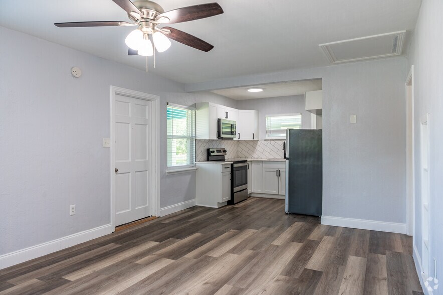 More Photos Of 324 30th Ave N, Saint Petersburg Apartments For Sale