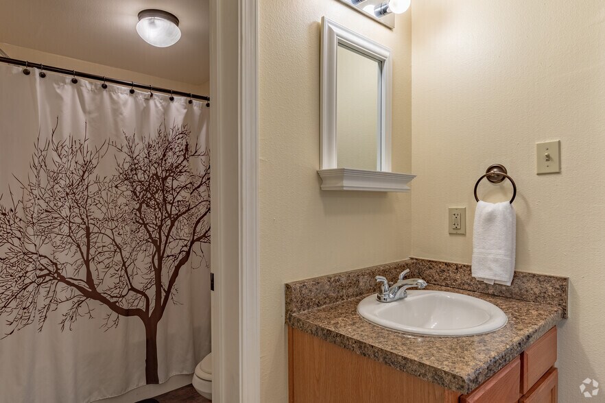 More Photos Of 4392 S Highway 181, Kenedy Apartments For Sale