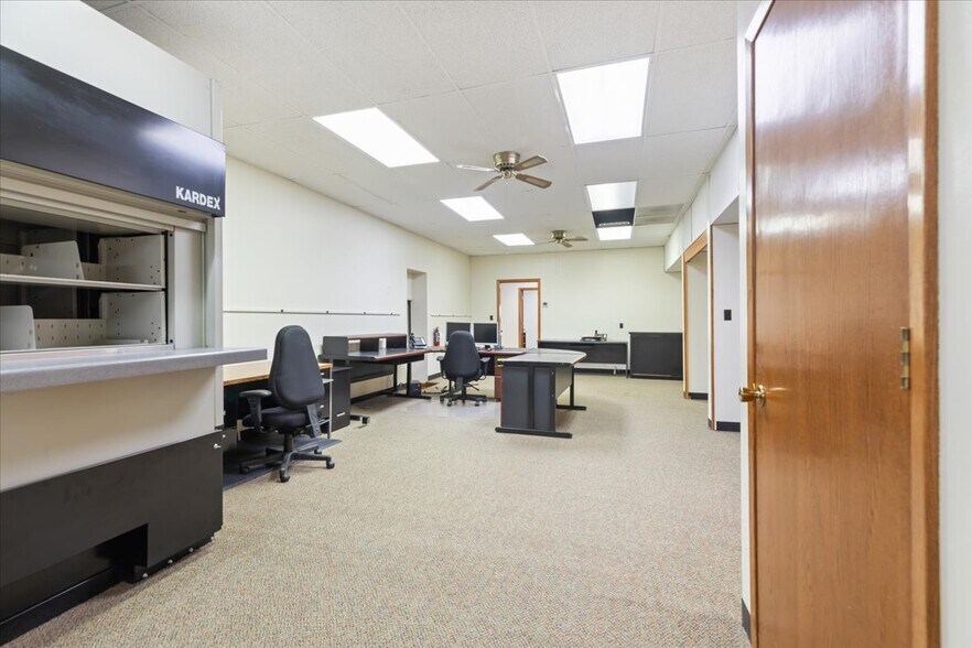 More Photos Of 127 Pearl St, Council Bluffs Office For Lease