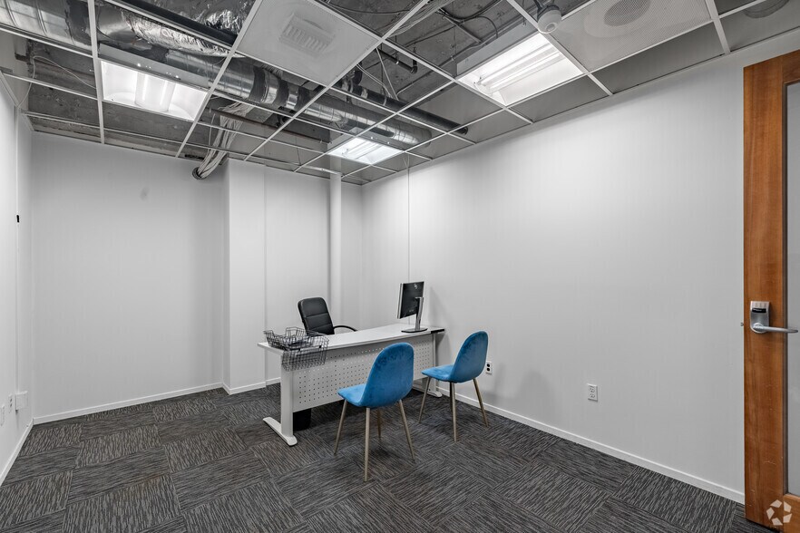 More Photos Of 6350 Santa Monica Blvd, Los Angeles Office For Sale