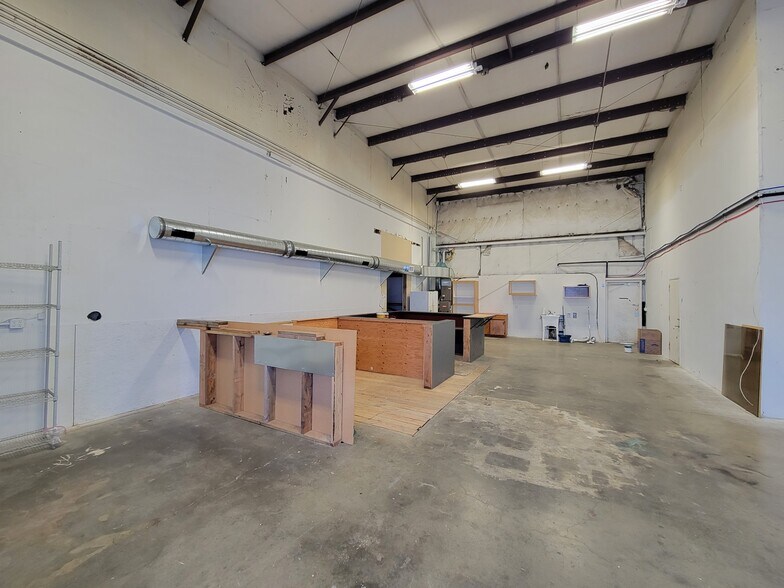 More Photos Of 660 California Way, Longview Warehouse For Sale