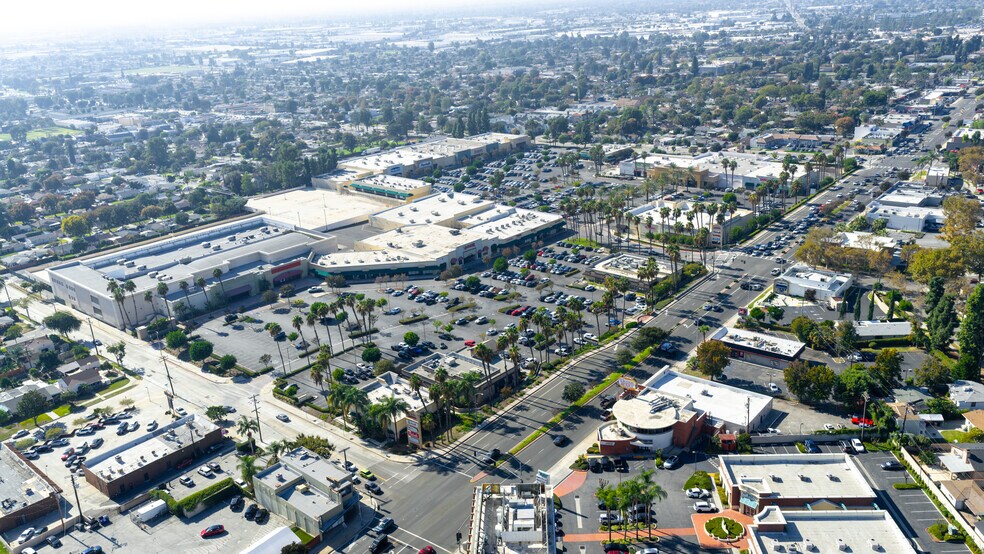 Primary Photo Of 13502 Whittier Blvd, Whittier Unknown For Lease