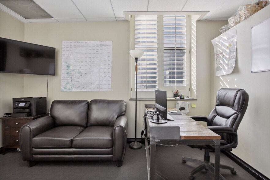 More Photos Of 1601 Arapahoe St, Denver Office For Sale