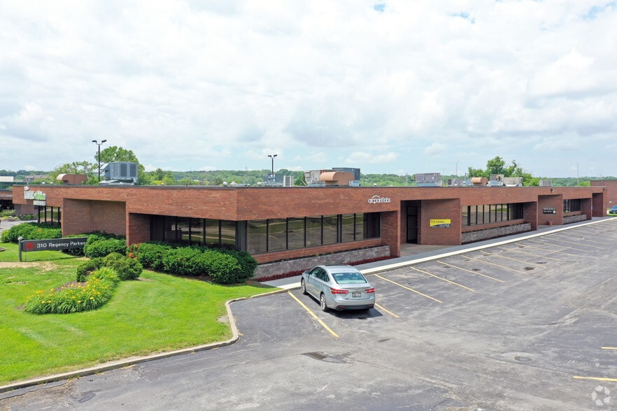 More Photos Of 310 Regency Parkway Dr, Omaha Office For Sale
