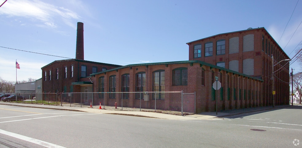 More Photos Of 506 N Warren Ave, Brockton Light Manufacturing For Lease
