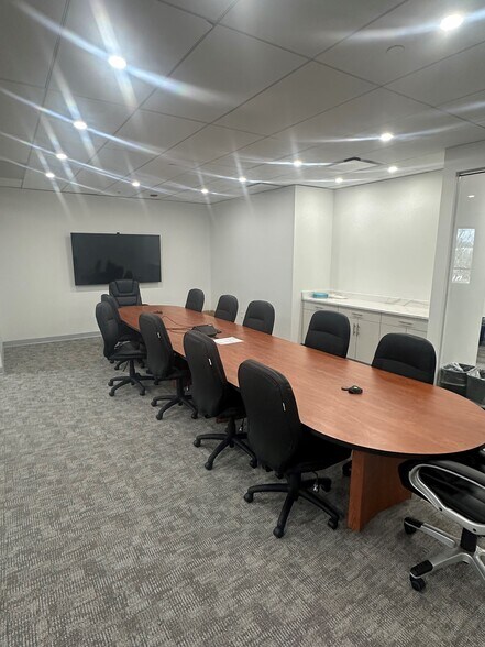 More Photos Of 90 Matawan Rd, Matawan Office For Lease