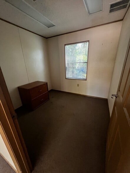 More Photos Of 6157 S US Highway 1, Fort Pierce Office For Lease