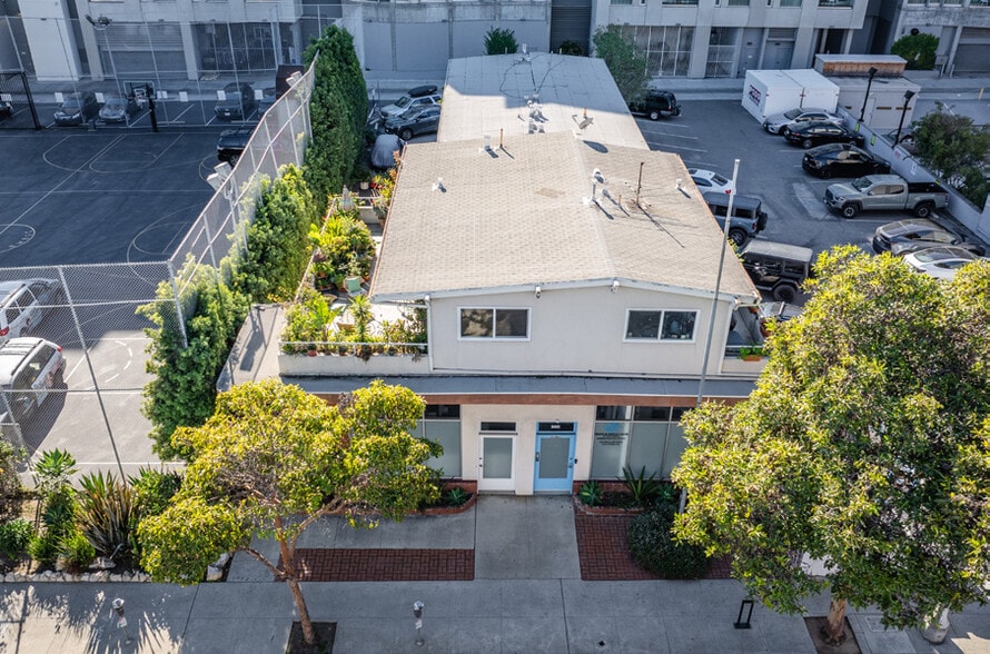 More Photos Of 1220-1224 Lincoln Blvd, Santa Monica Office Residential For Sale