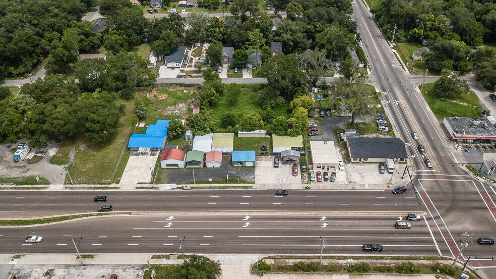 More Photos Of 8225 103rd St, Jacksonville Freestanding For Sale