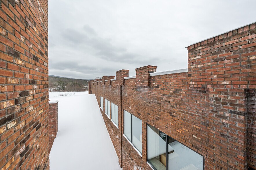 More Photos Of 4858 Route 32, Catskill Hotel For Lease