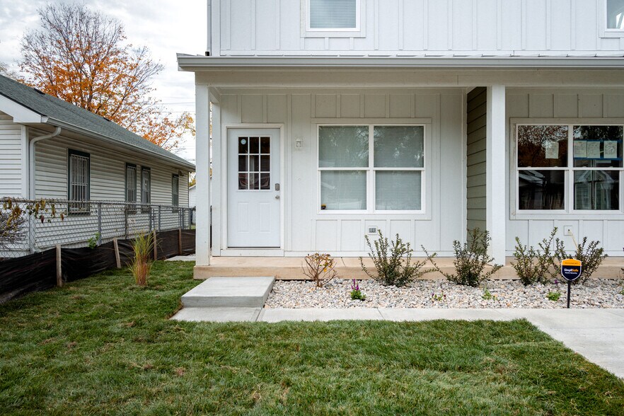 More Photos Of 3909 Winthrop Ave, Indianapolis Apartments For Sale